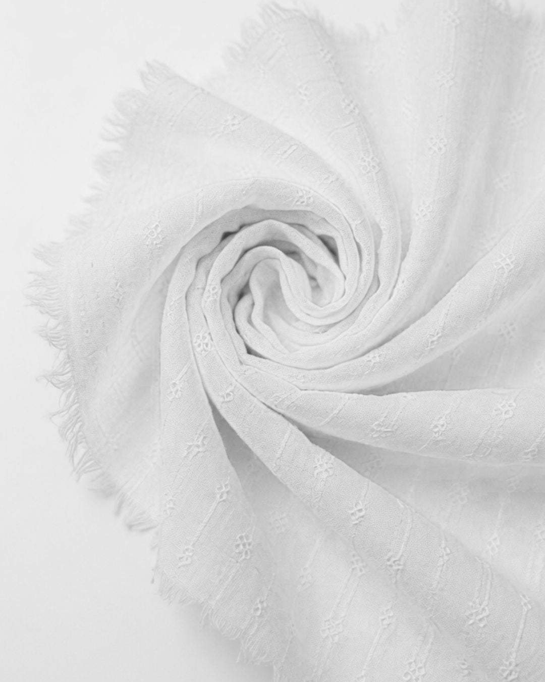 Rollo Bordado Suizo 100% Algodón | 145 cm | 100g | 50 mts | D9612
