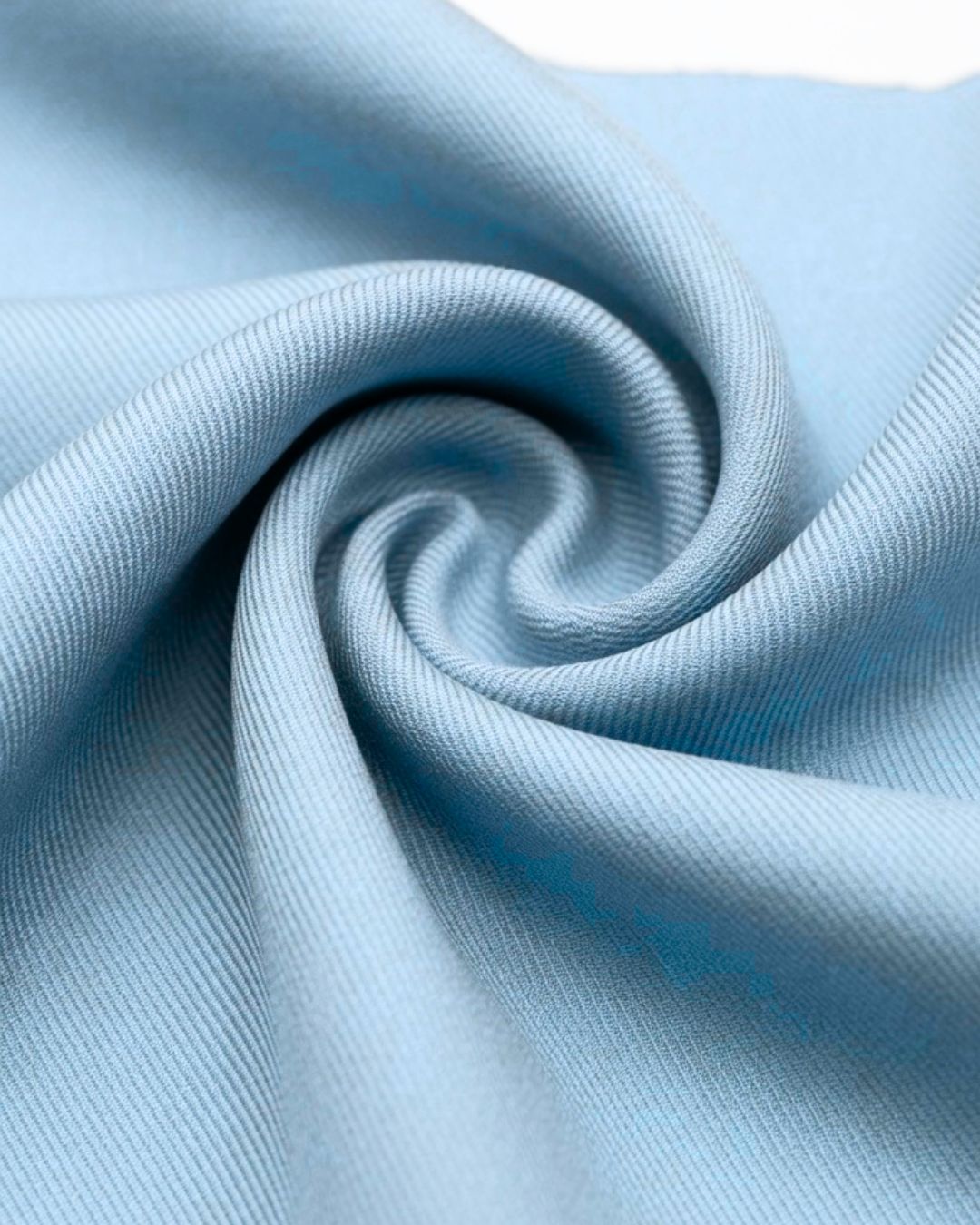 Rollo Tela Tipo Seda Mata 100% Poliéster | 145-160 cm | 50 mts | B093